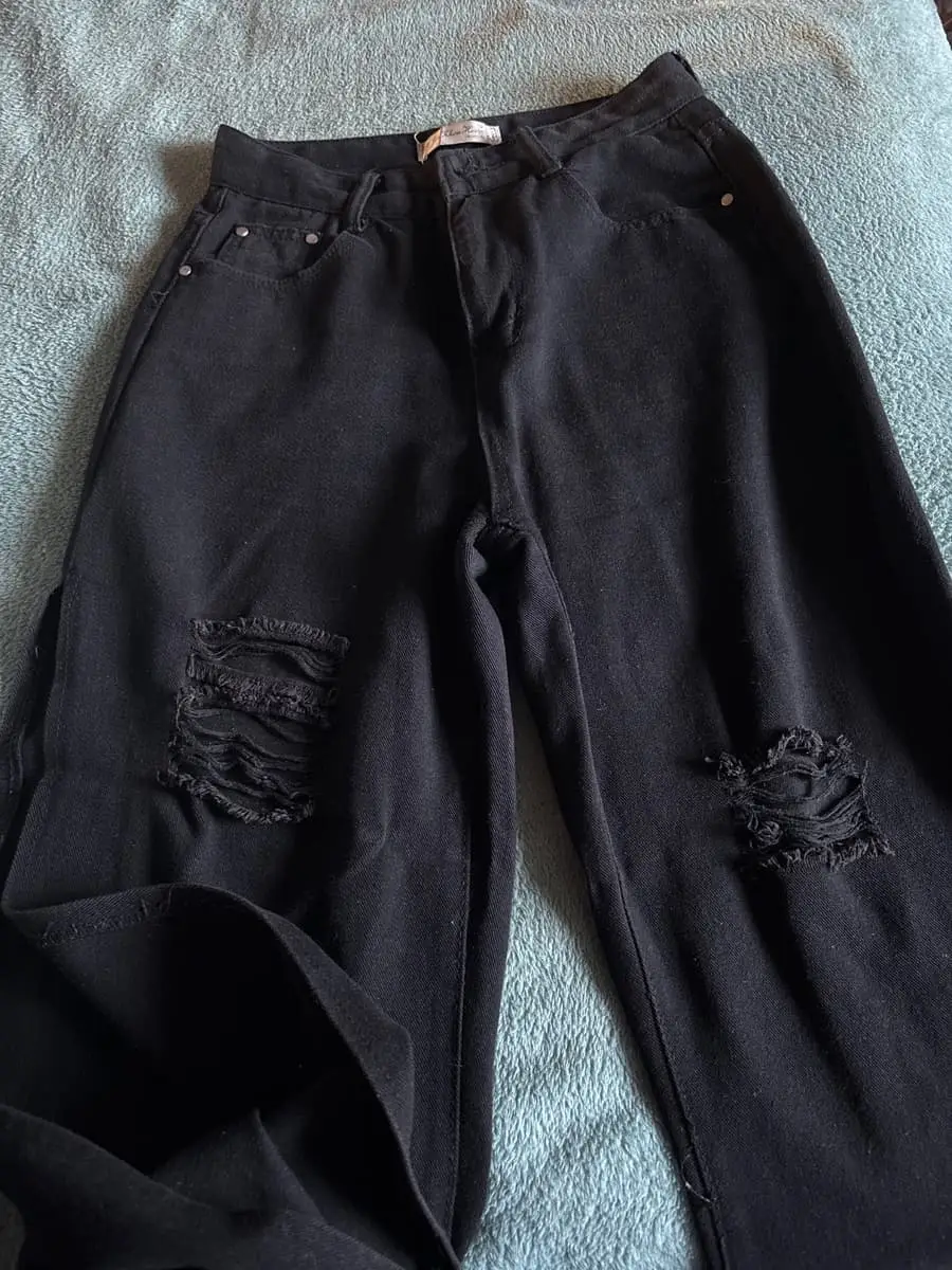Side cut jeans