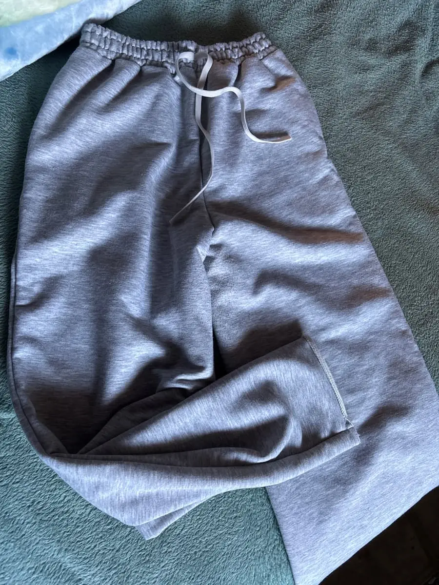 Shein Women’s grey tracksuit pants