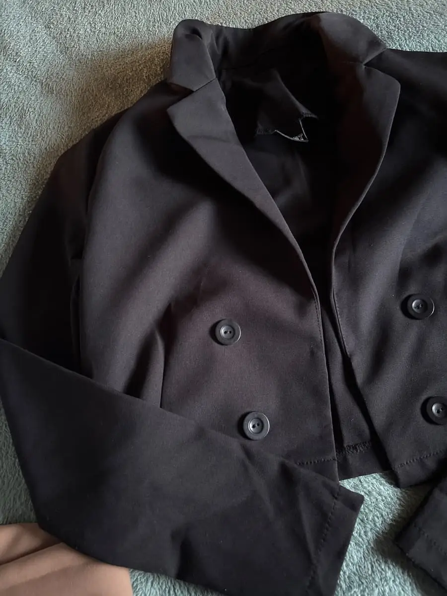 Cropped blazer