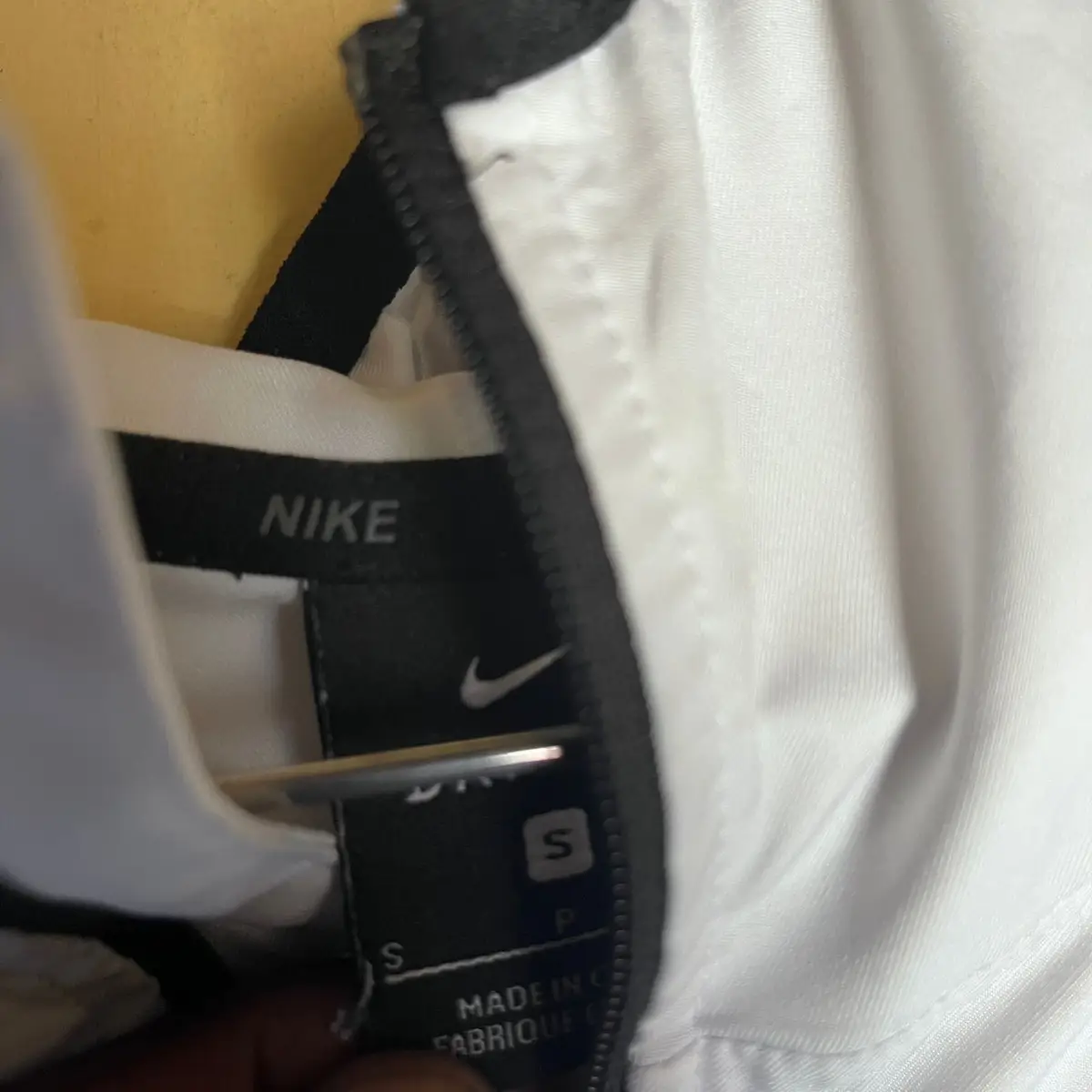 Nike Full-Zip Hooded Windbreaker Jacket White Black Small