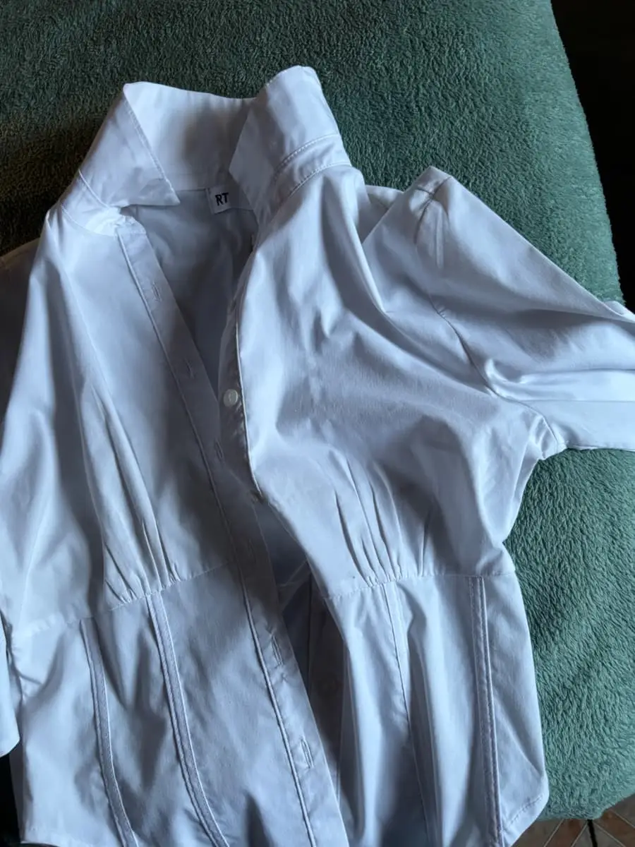 Cropped shirt