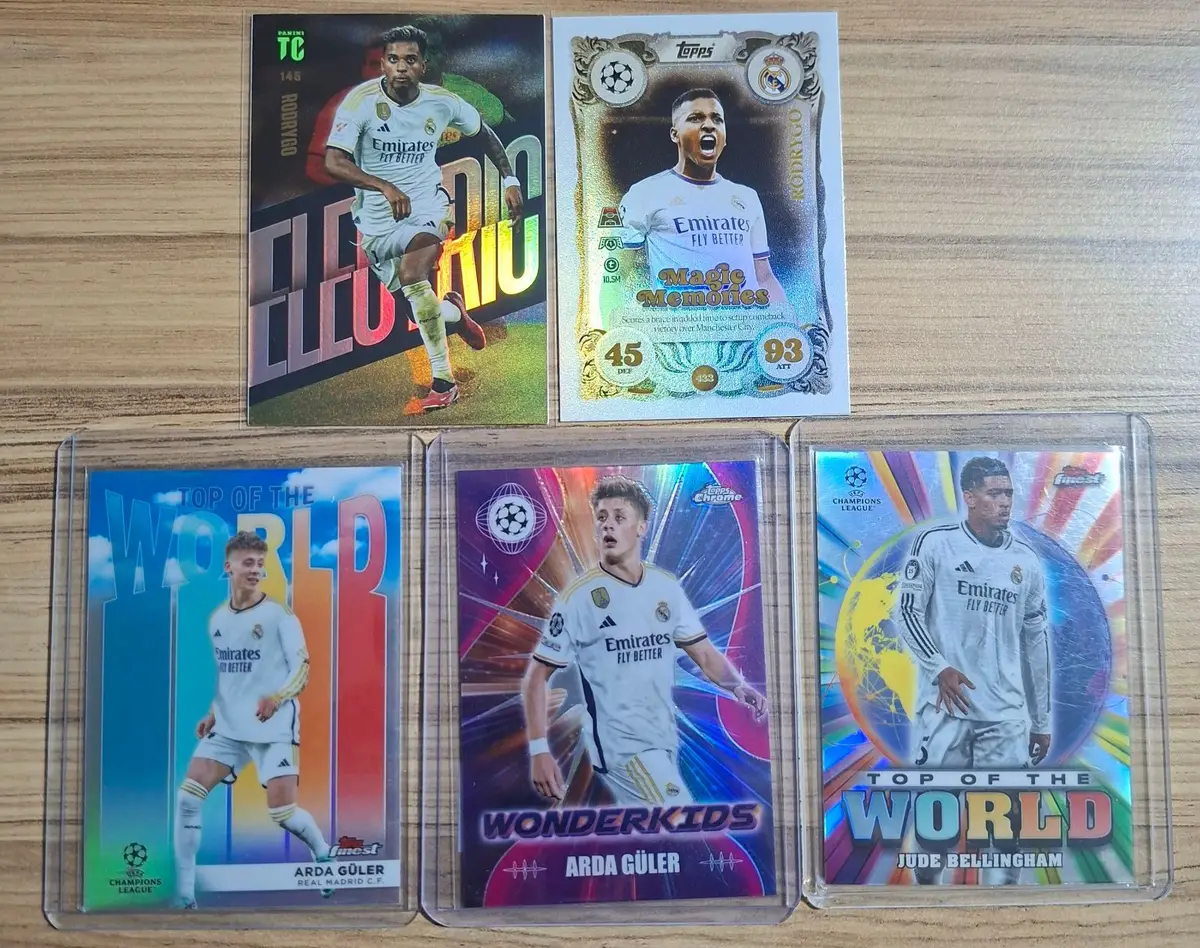Real Madrid Soccer Card Bundle 5-Piece