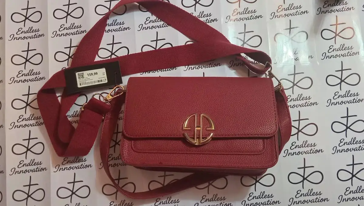 Stylish Marron 👢 Boots & 👜  Bag Combo