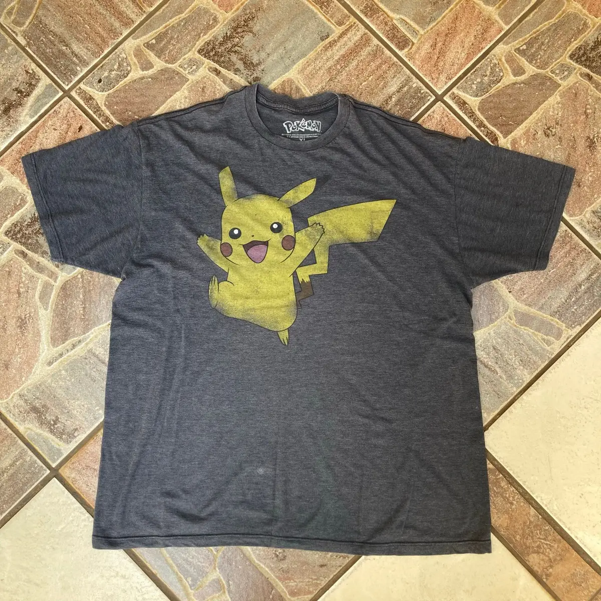 Vintage Pokémon Pikachu Graphic T-Shirt Charcoal Grey XL