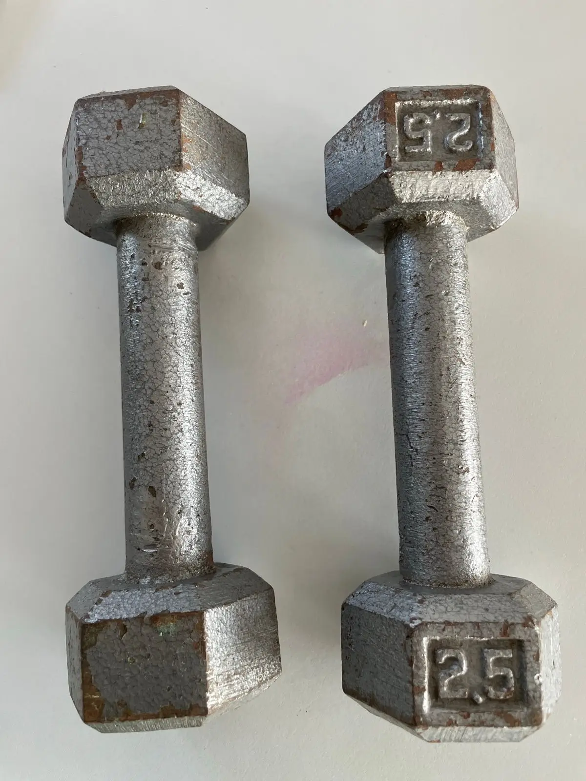 Pair of 2.5 Hex Dumbbells
