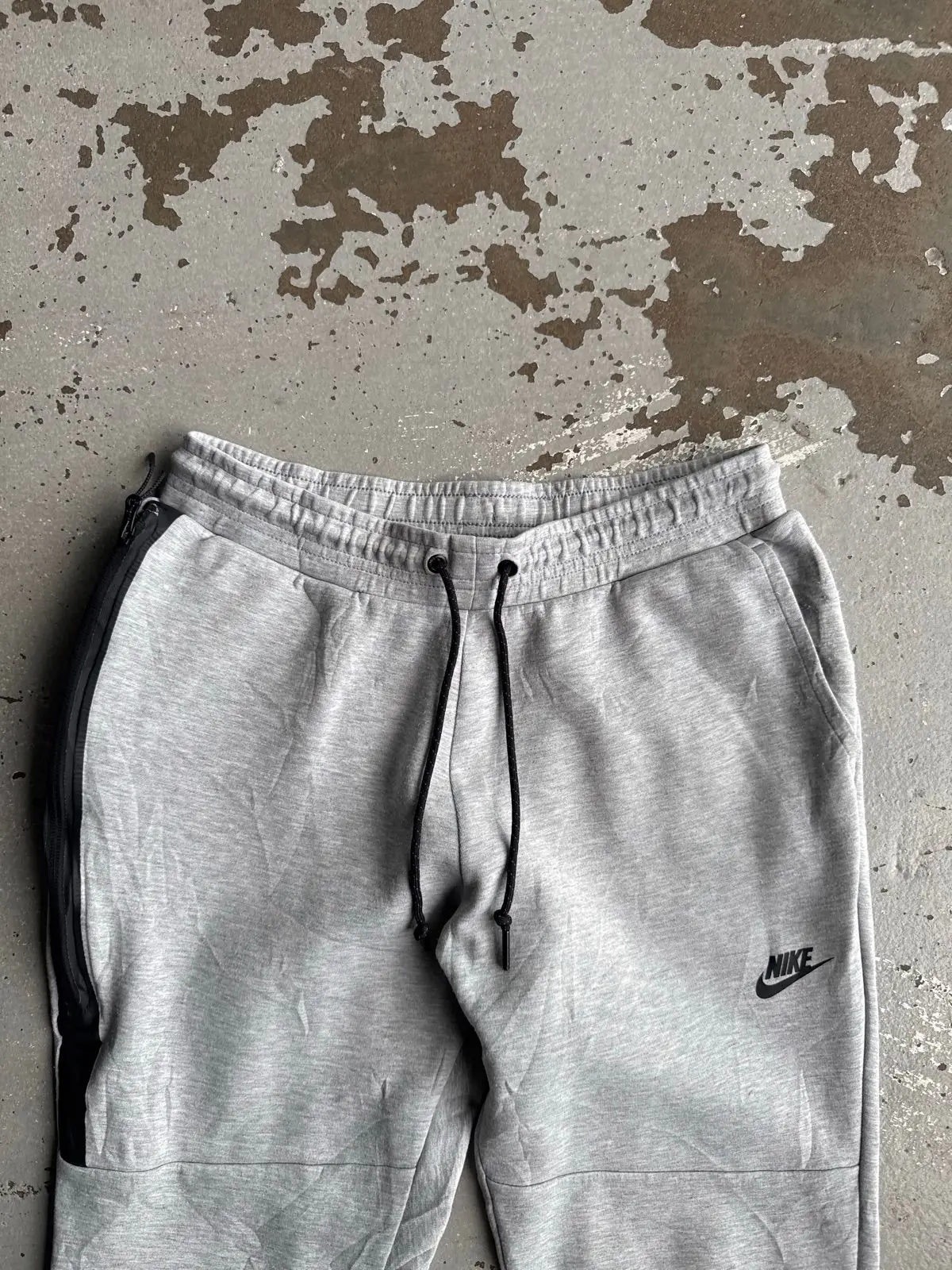 Light Grey Nike Tech Fleece Joggers M