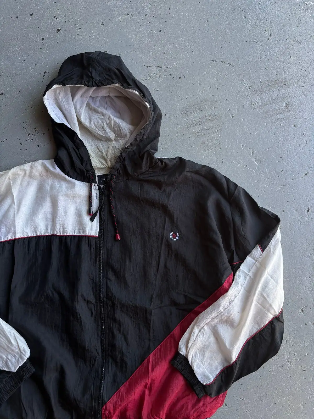 Vintage Colorblock Hooded Windbreaker Black Red White