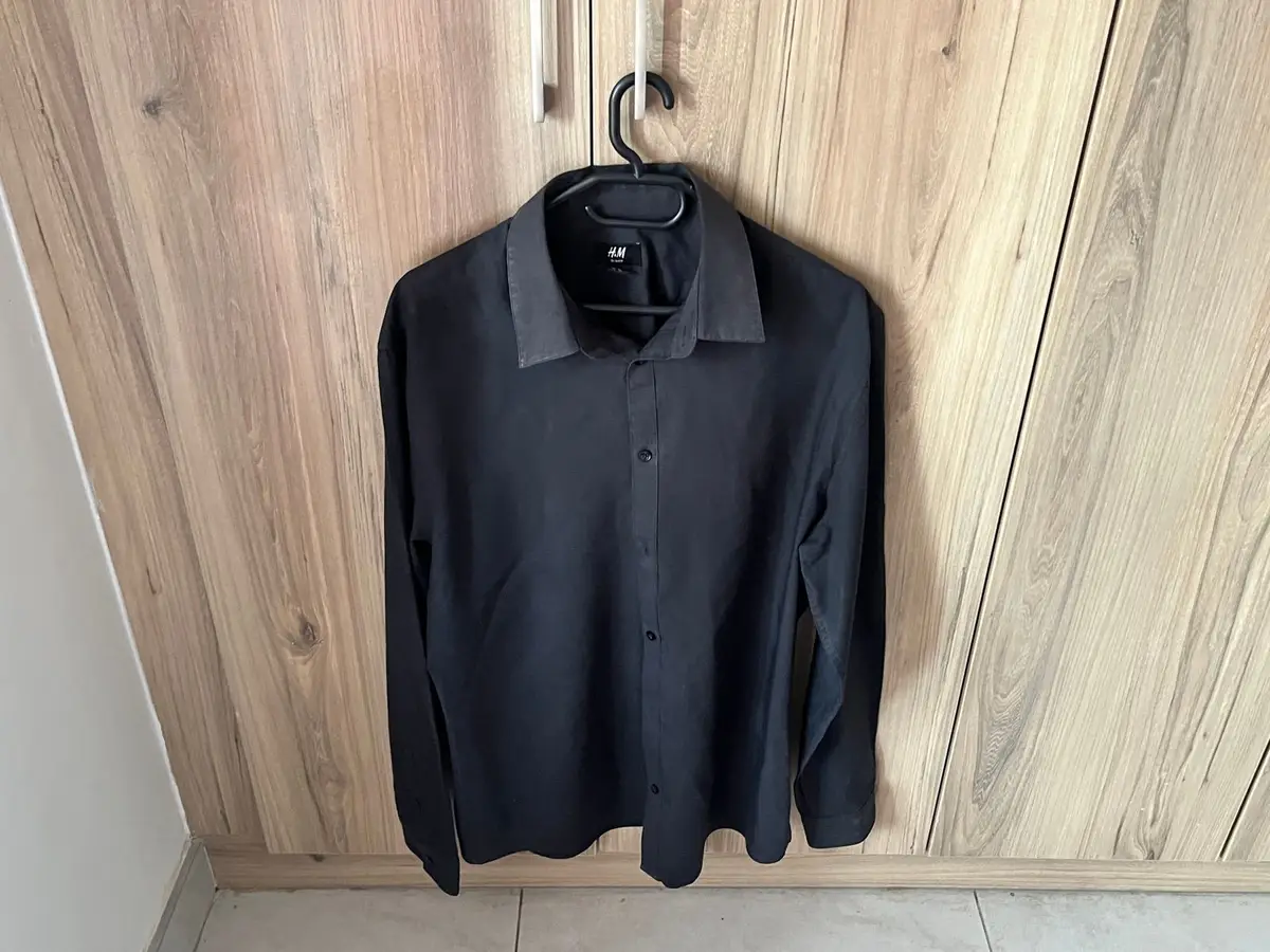 H&M Black Long Sleeve Button Up Shirt