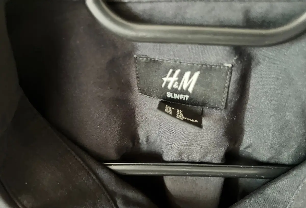 H&M Black Long Sleeve Button Up Shirt