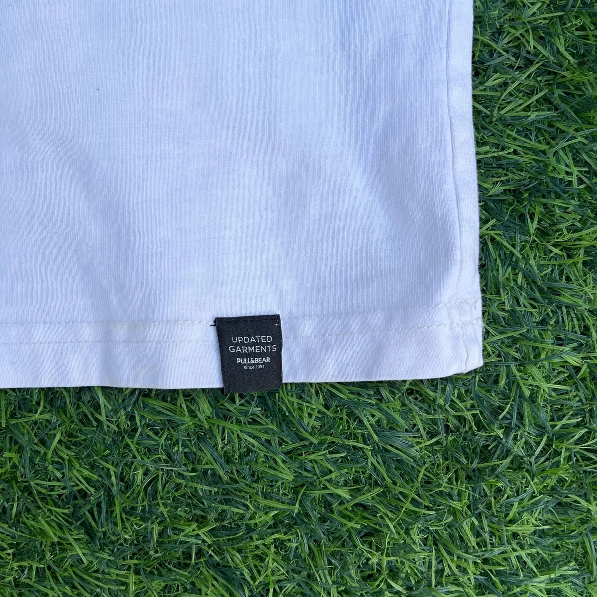 Pull & Bear Concrete Soul White T-Shirt M