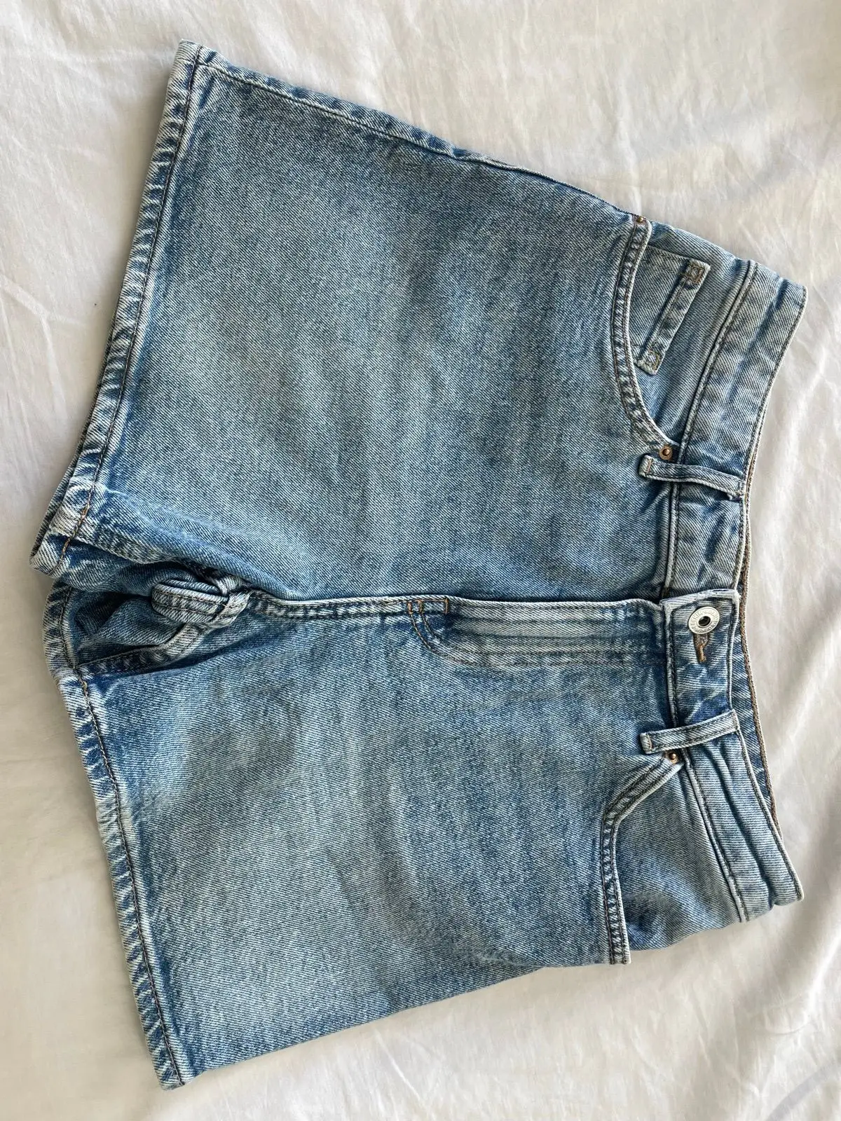 H&M Blue Denim Shorts Size 4