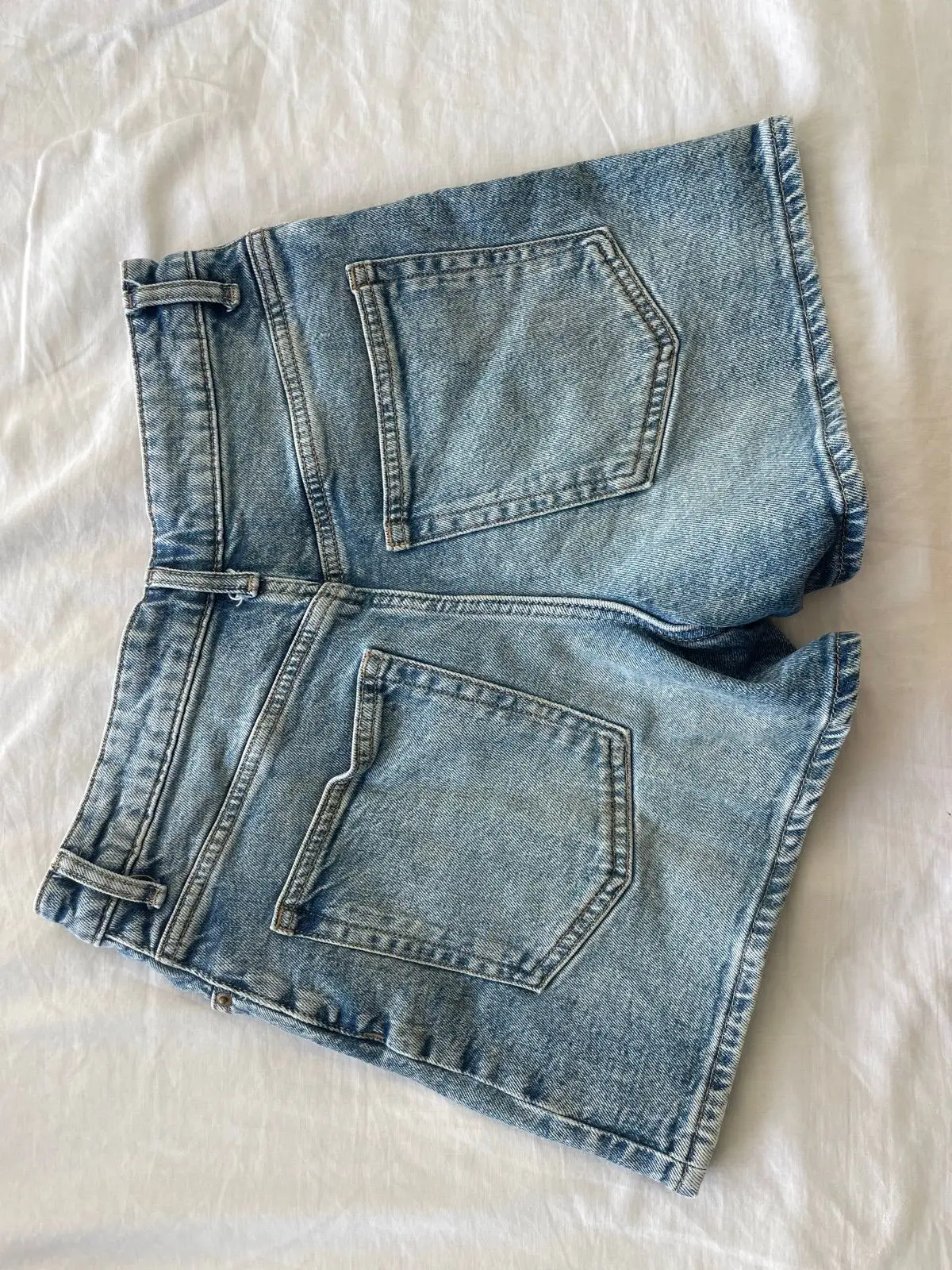 H&M Blue Denim Shorts Size 4