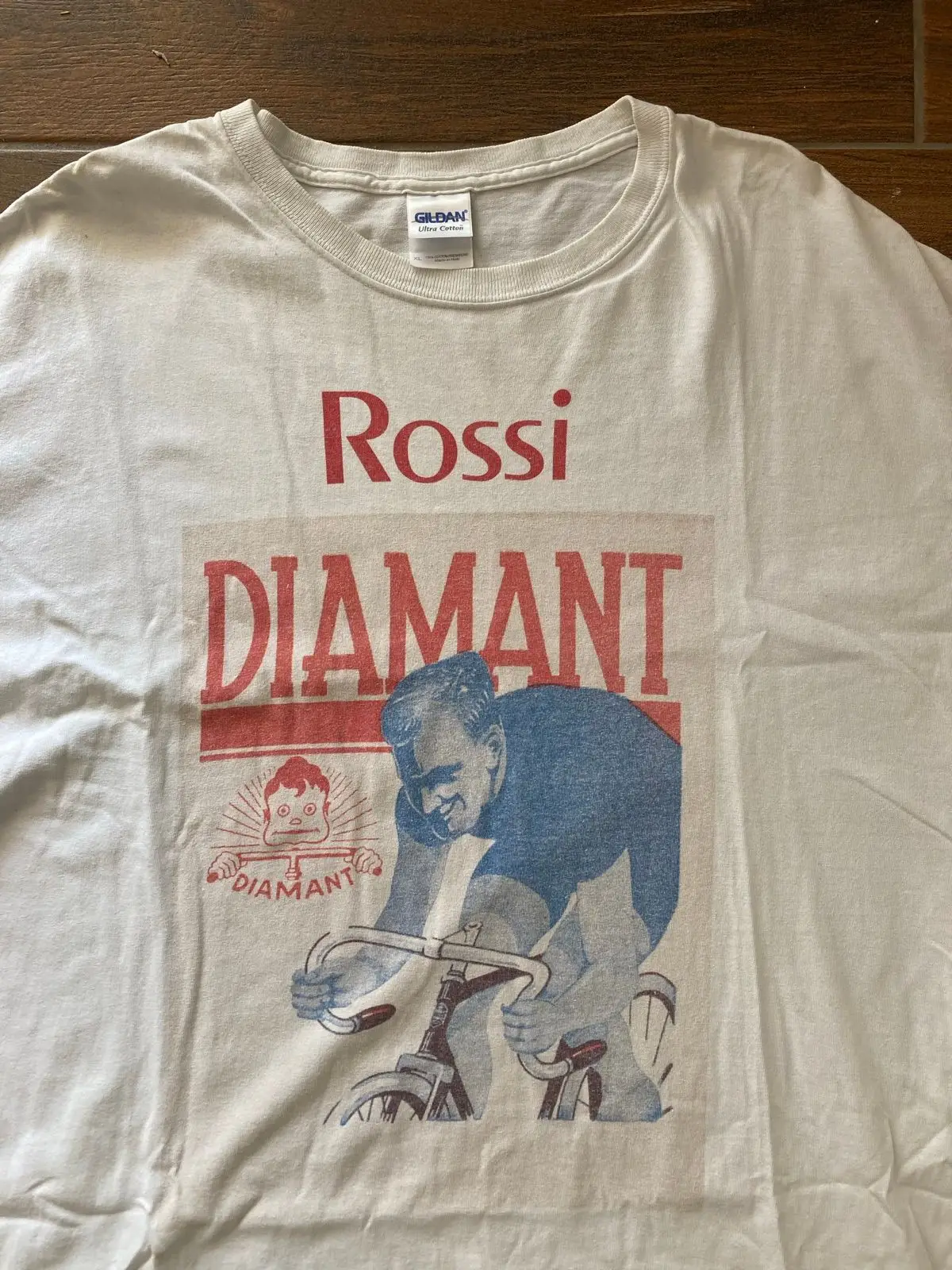 Gildan White Rossi Diamant Graphic Print T-Shirt XL