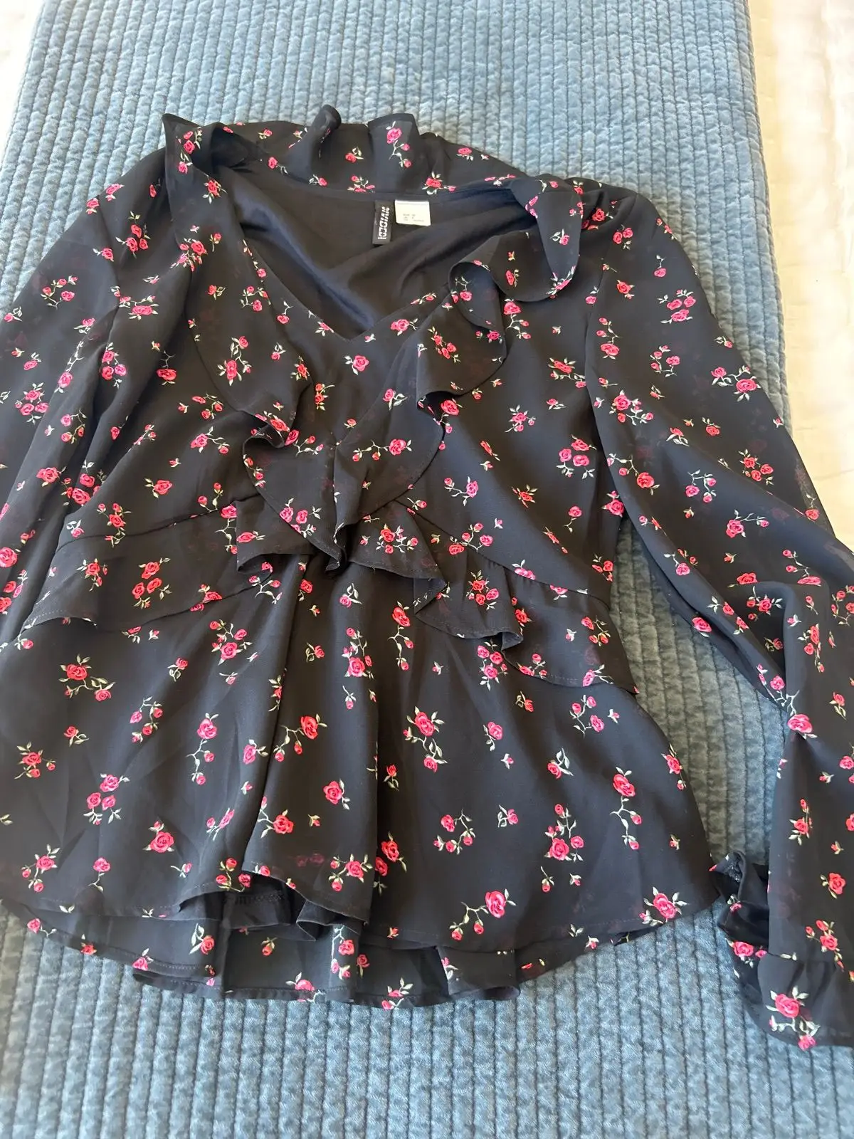 H&M Black Floral Long Sleeve Ruffle Top