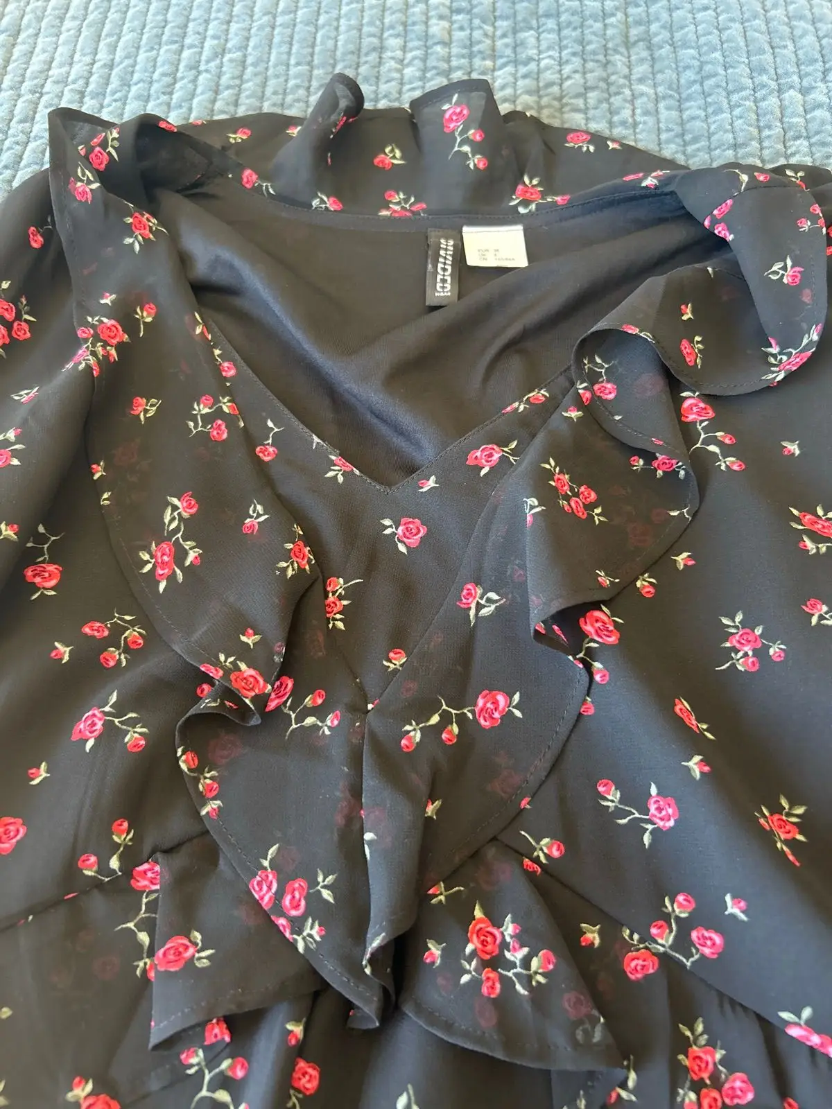 H&M Black Floral Long Sleeve Ruffle Top
