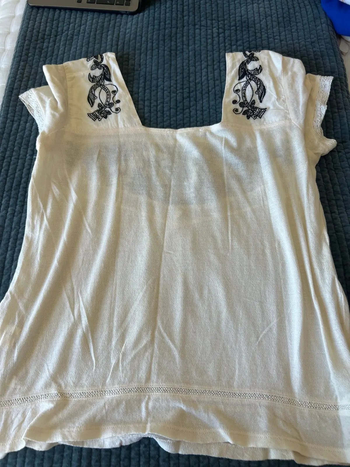 Zara Embroidered White Top Size M