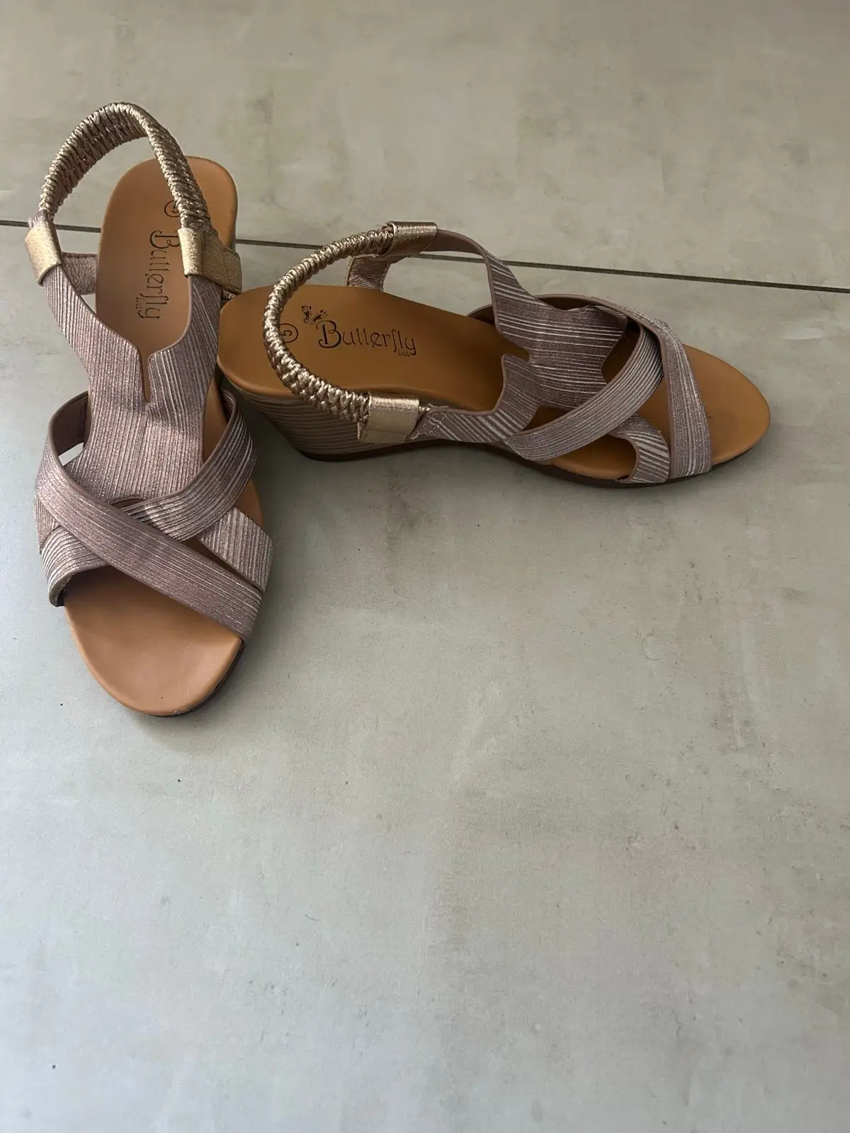 Metallic Wedge Sandals Size 4