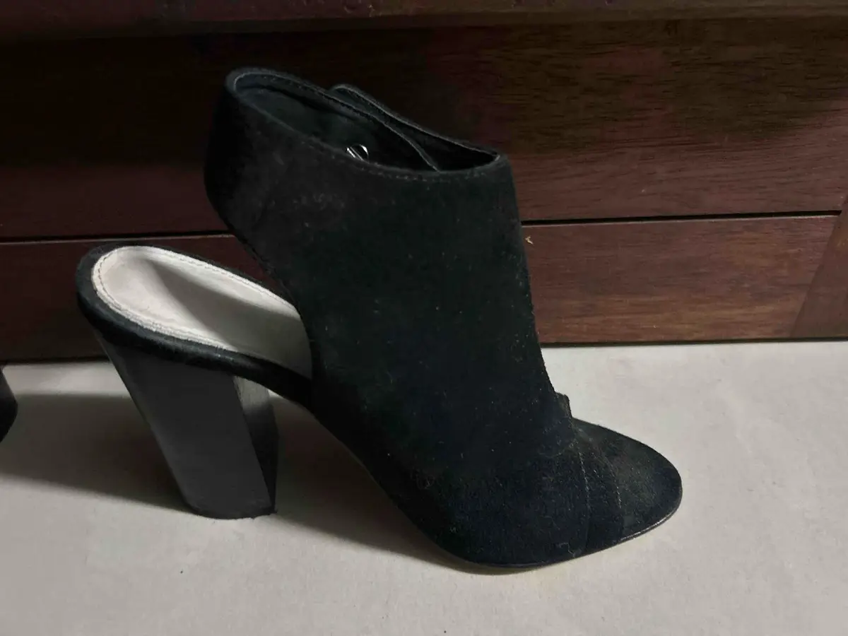 Witchery Black Heeled Sandals Size 3