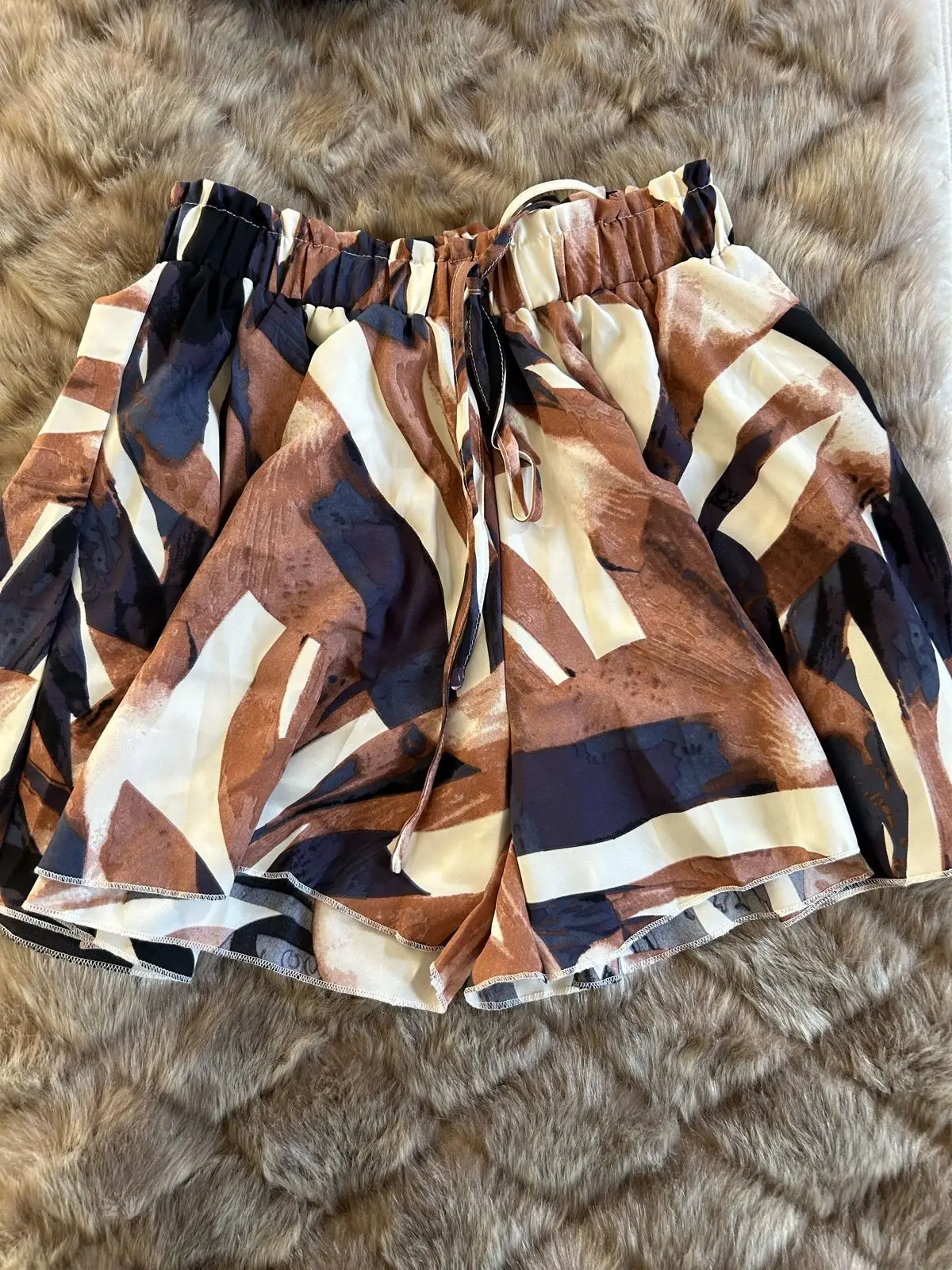 Shein Abstract Print Shorts Medium