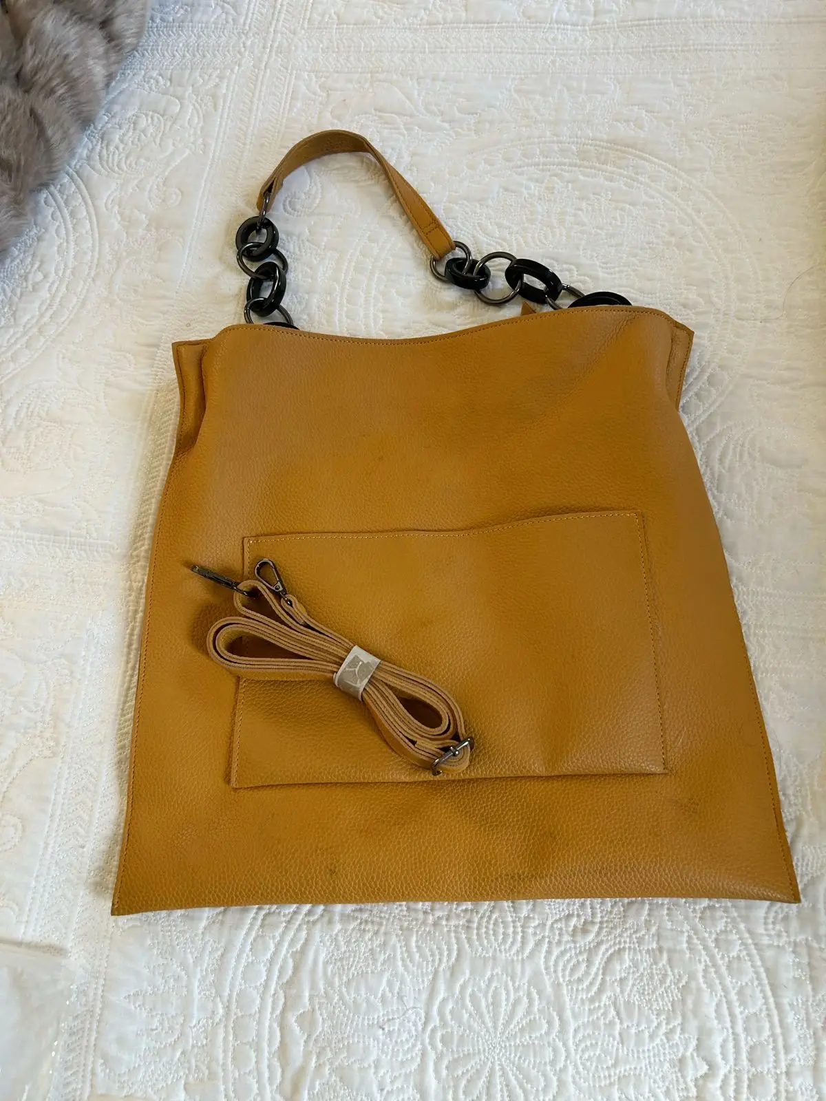 Mustard Yellow Handbag with Chain Detail