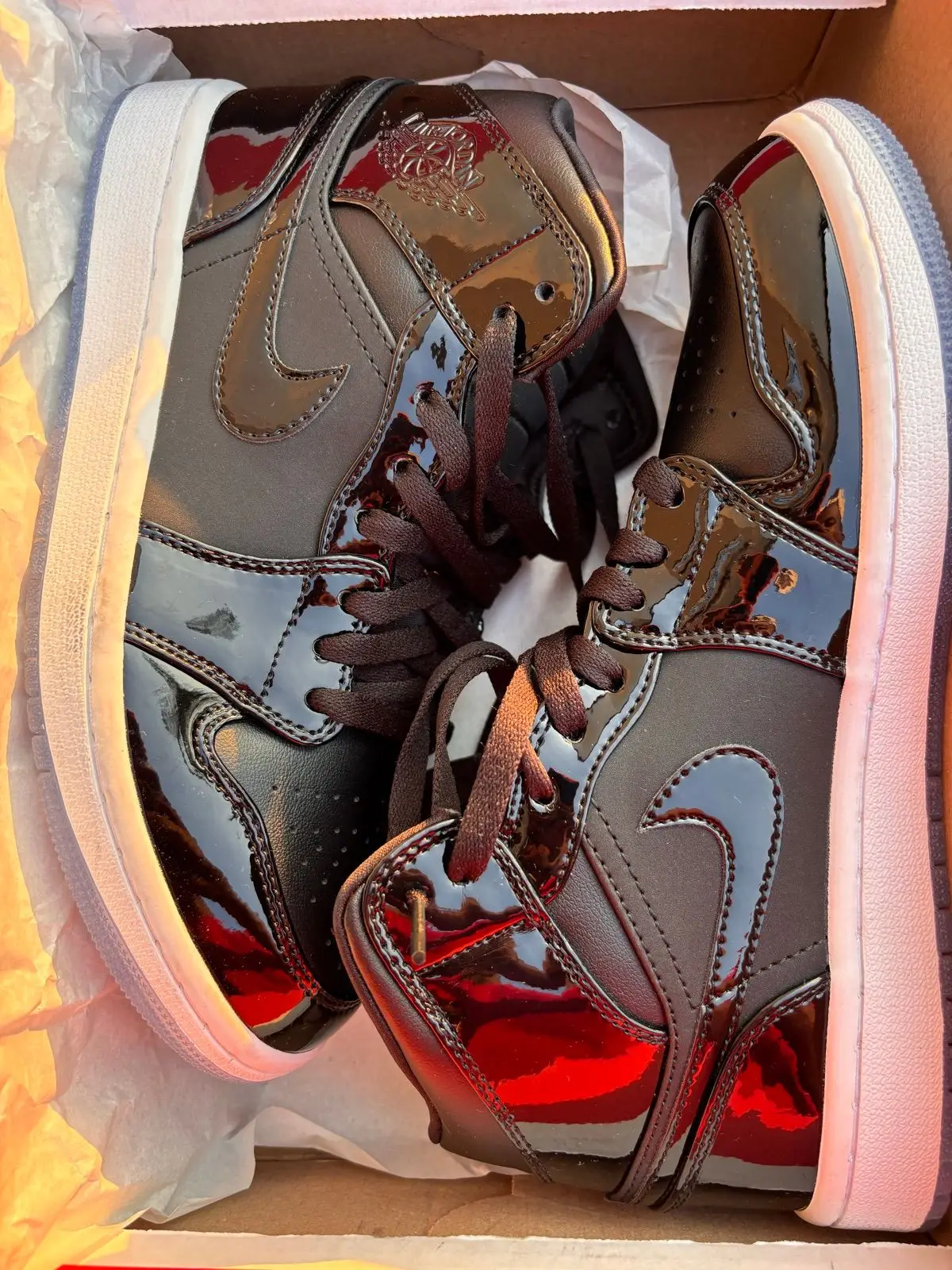 Nike Air Jordan 1 Mid SE Black Patent