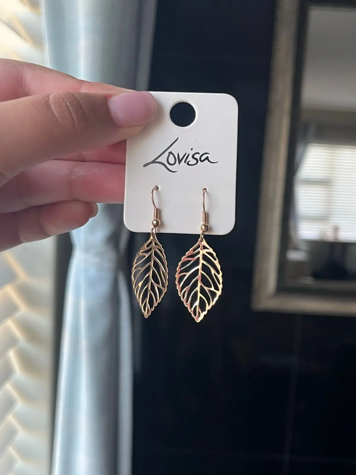 Lovisa Leaf Drop Earrings