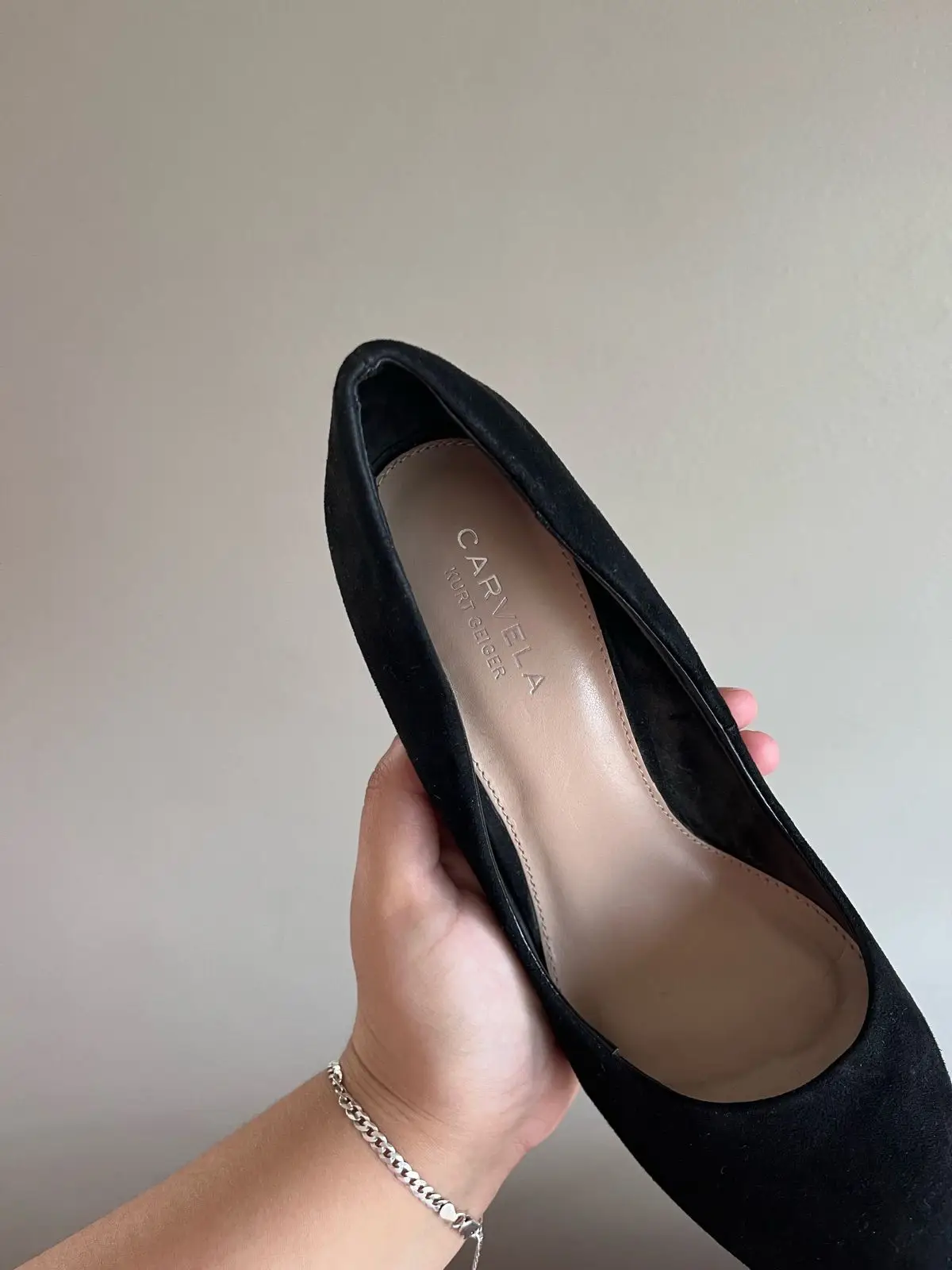 Kurt Geiger Black Heeled Shoes with Gold Trim Size 39