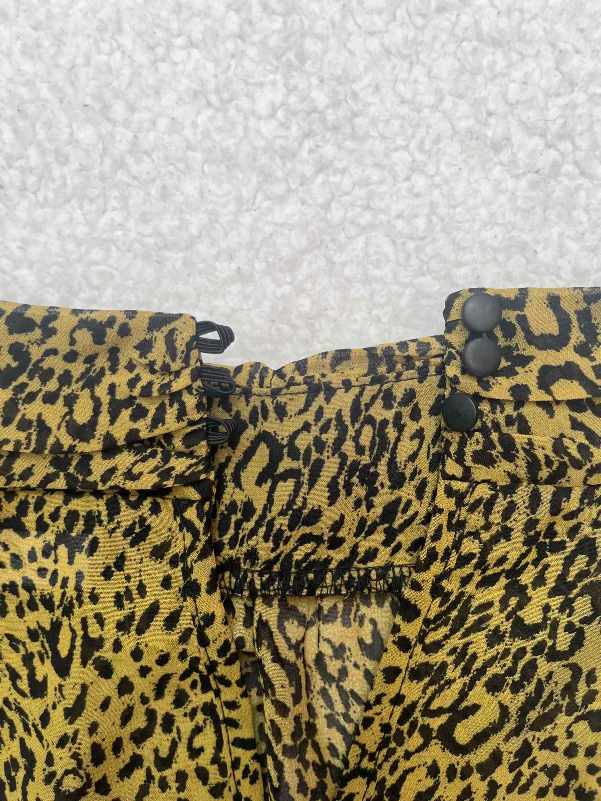 Leopard Print High Neck Sleeveless Top