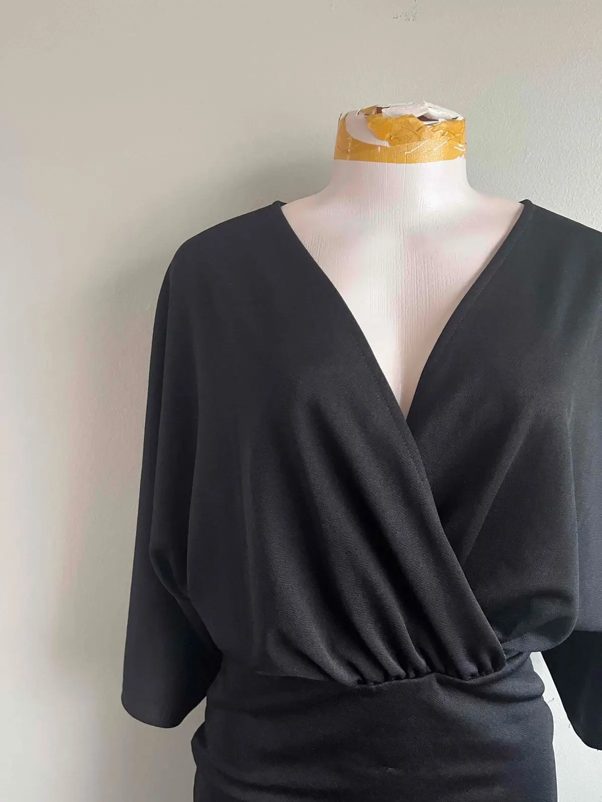 Pretty Little Thing Black V-Neck Wrap Top Size 12