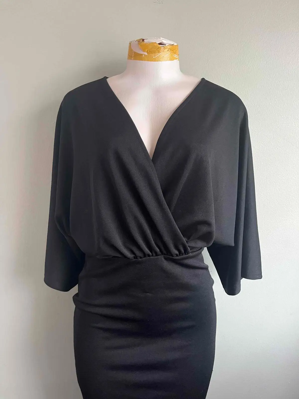Pretty Little Thing Black V-Neck Wrap Top Size 12