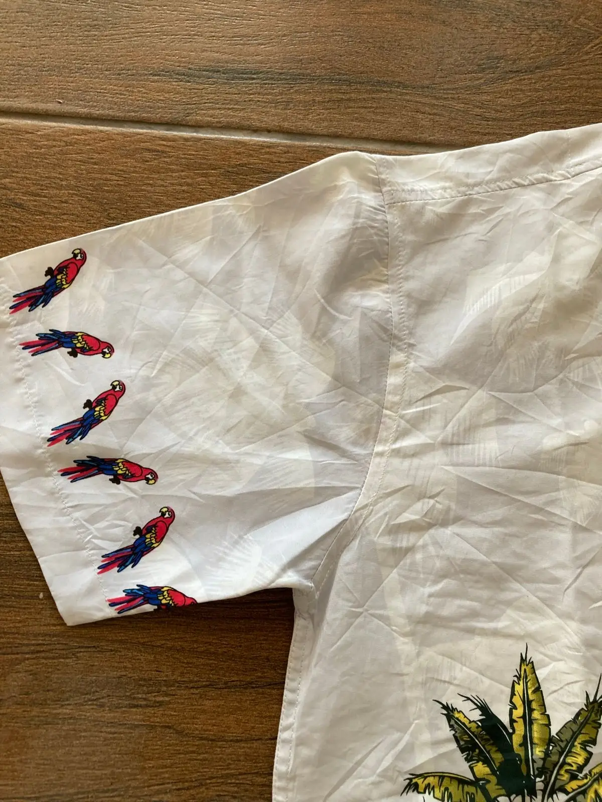 Tropical Palm & Parrot Short Sleeve Button Up Shirt M