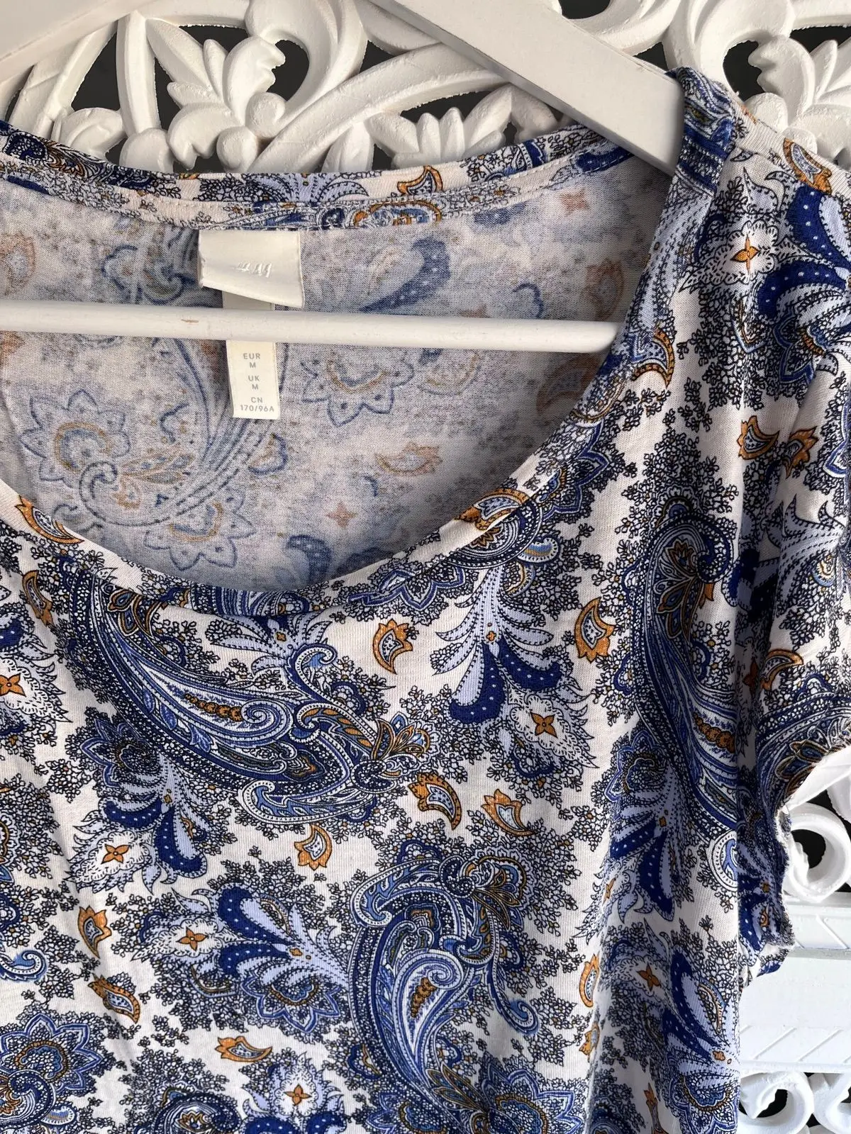 H&M Blue Paisley Print Ruffle Sleeve Top