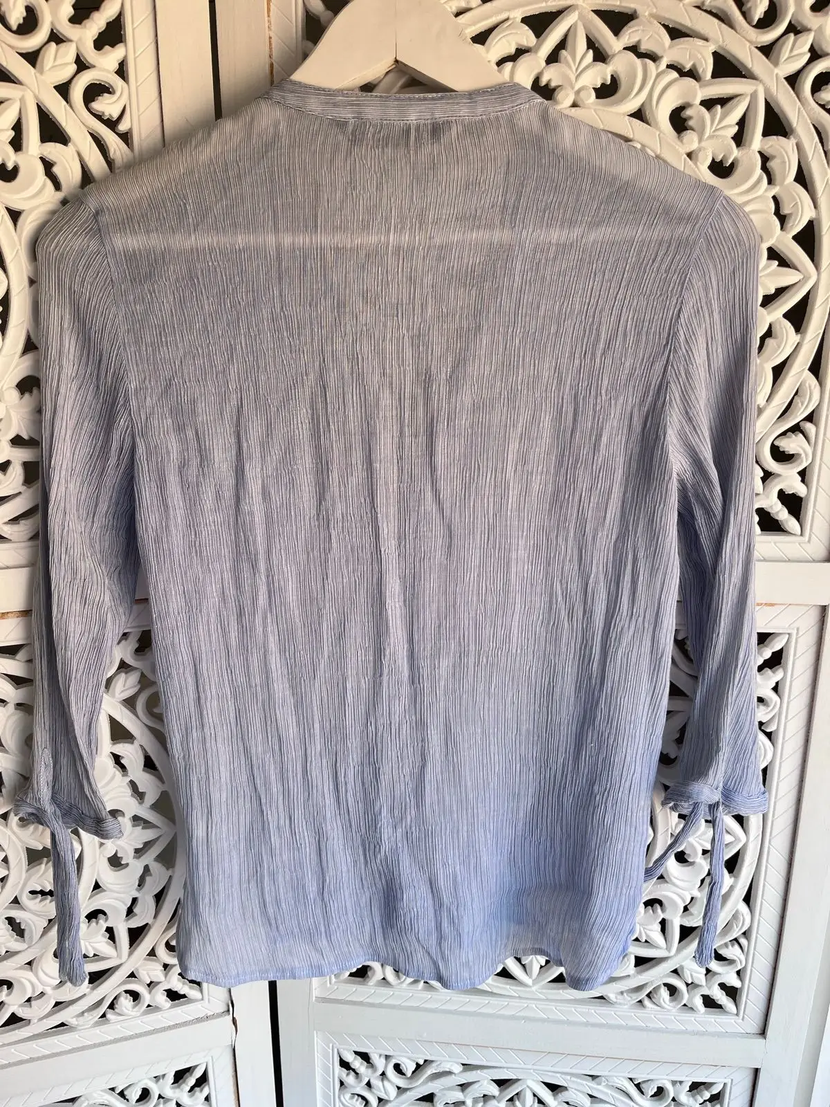Zara Basic Light Blue Plissé Button-Down Blouse Size M