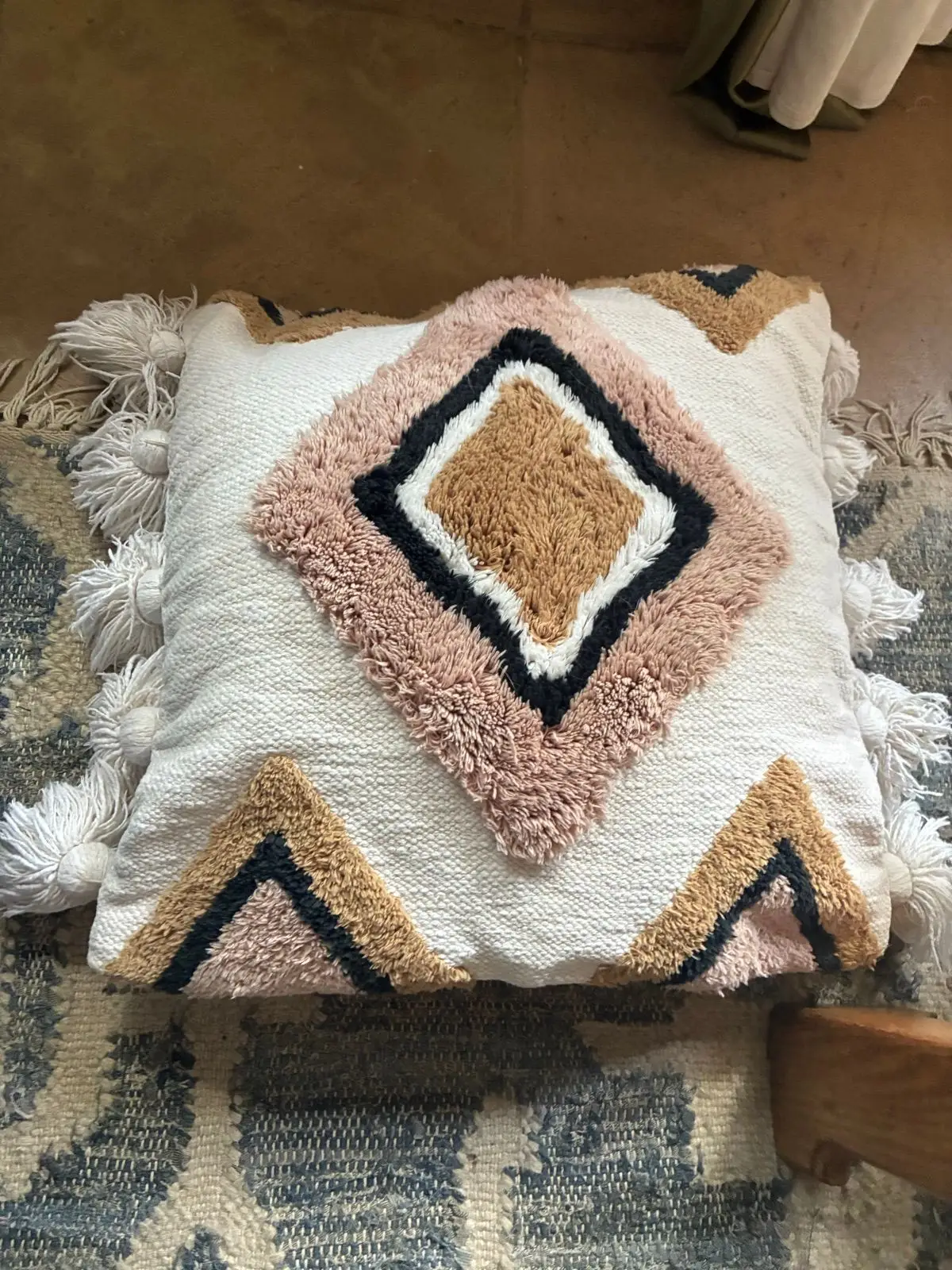 H&M Tufted Scatter Cushion Cover with Tassels