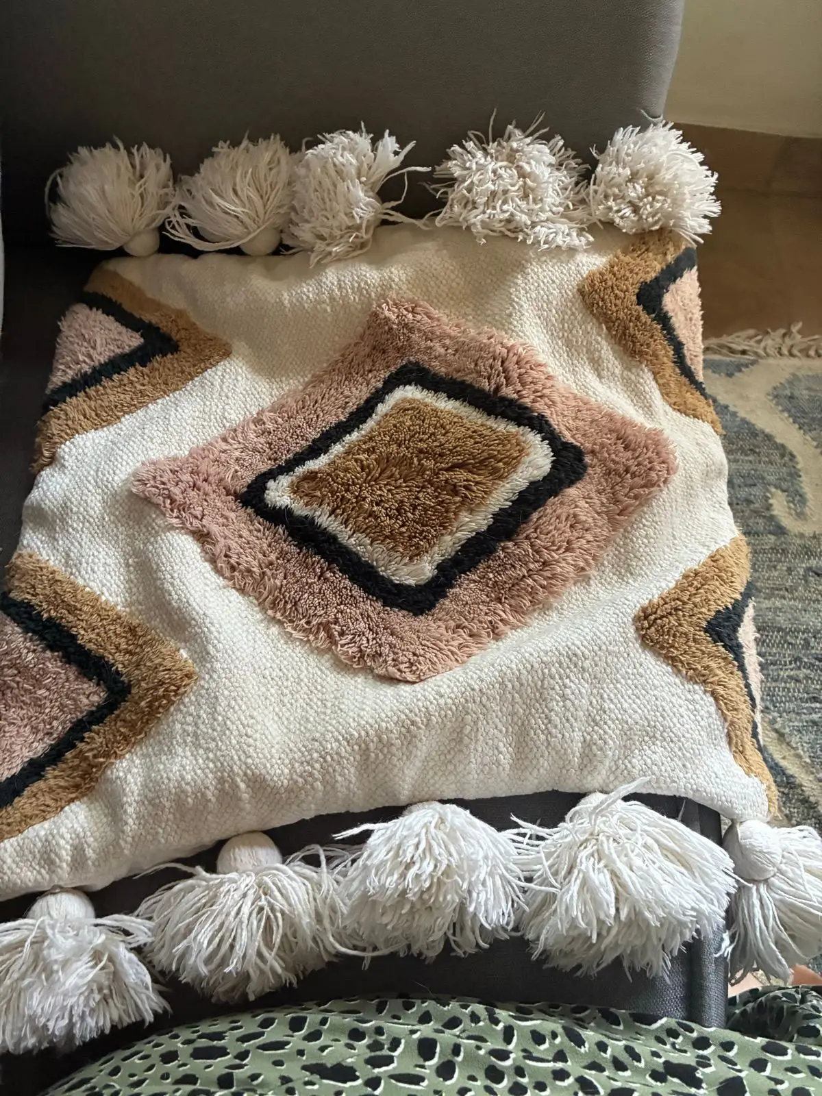 H&M Tufted Scatter Cushion Cover with Tassels