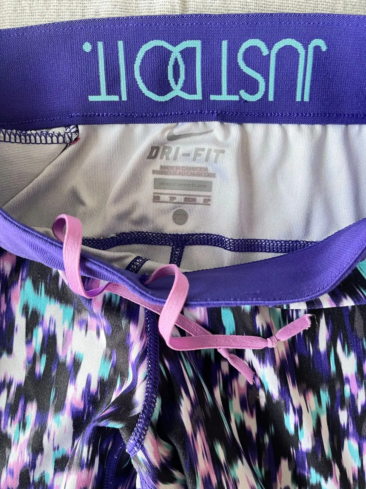 Nike Printed Athletic Capri Leggings