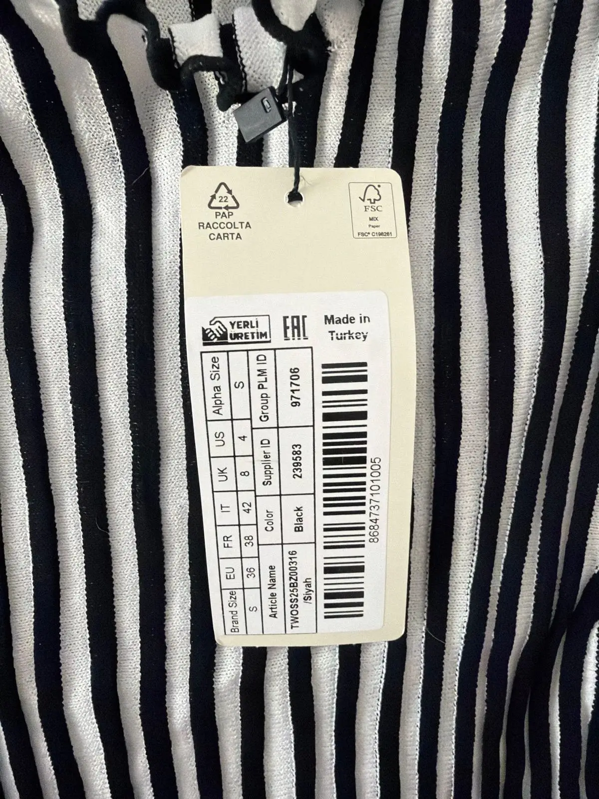 Trendyol Black and White Striped Sleeveless Top S