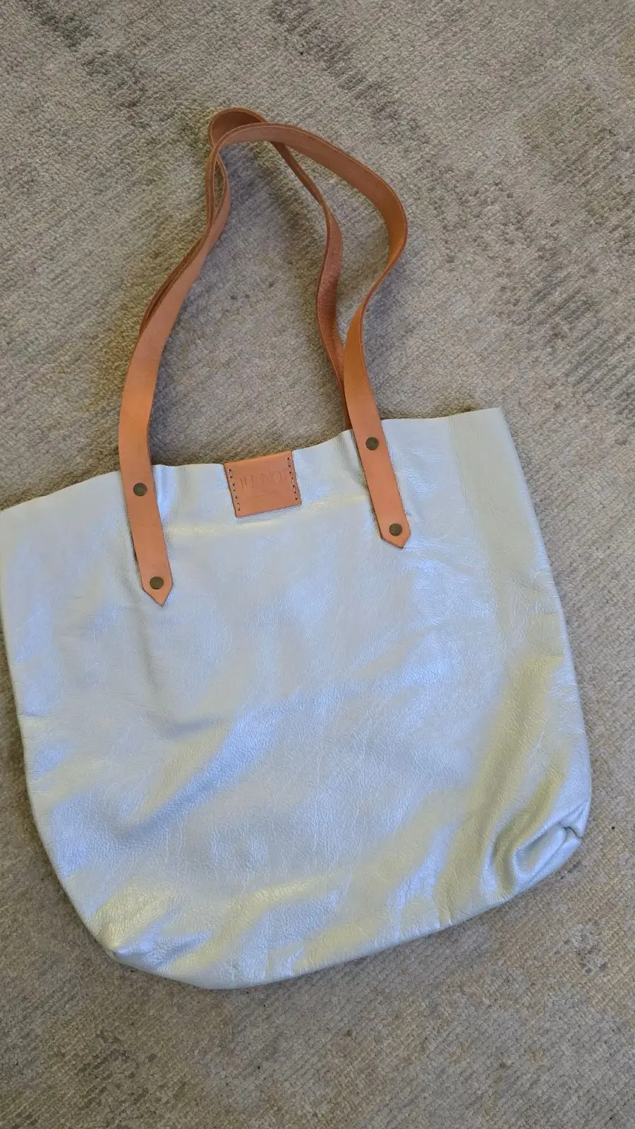 ILundi Silver Metallic Tote Bag