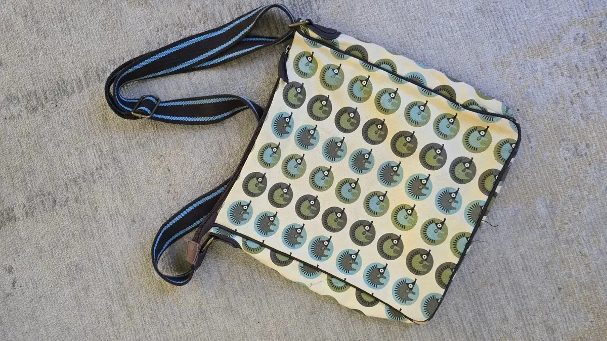 Tom Joule Patterned Crossbody Bag
