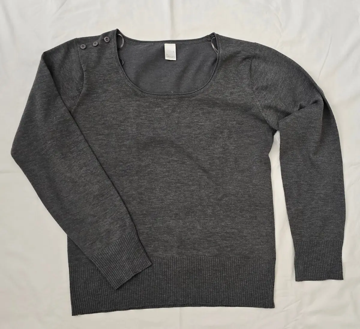 Grey Long Sleeve Scoop Neck Top with Button Detail Size L
