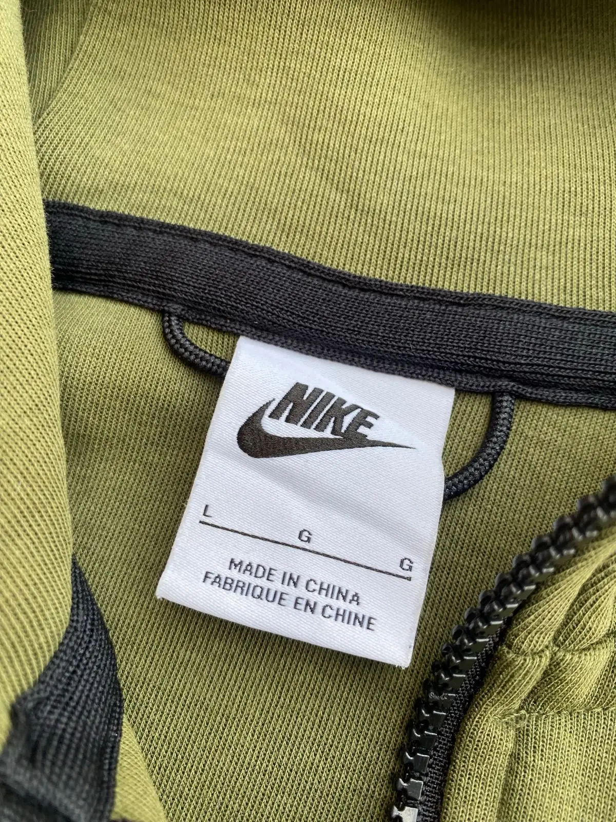 Nike Olive Green Tech Fleece Hoodie Size L