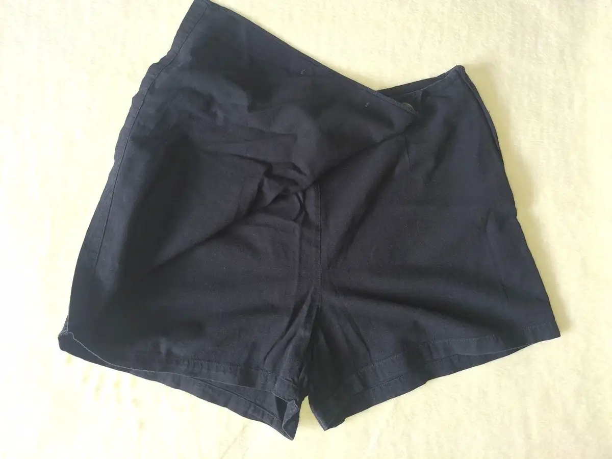 Pick n Pay Clothing Black Side-Button Wrap Skort M