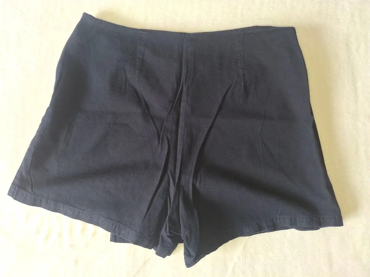 Pick n Pay Clothing Black Side-Button Wrap Skort M