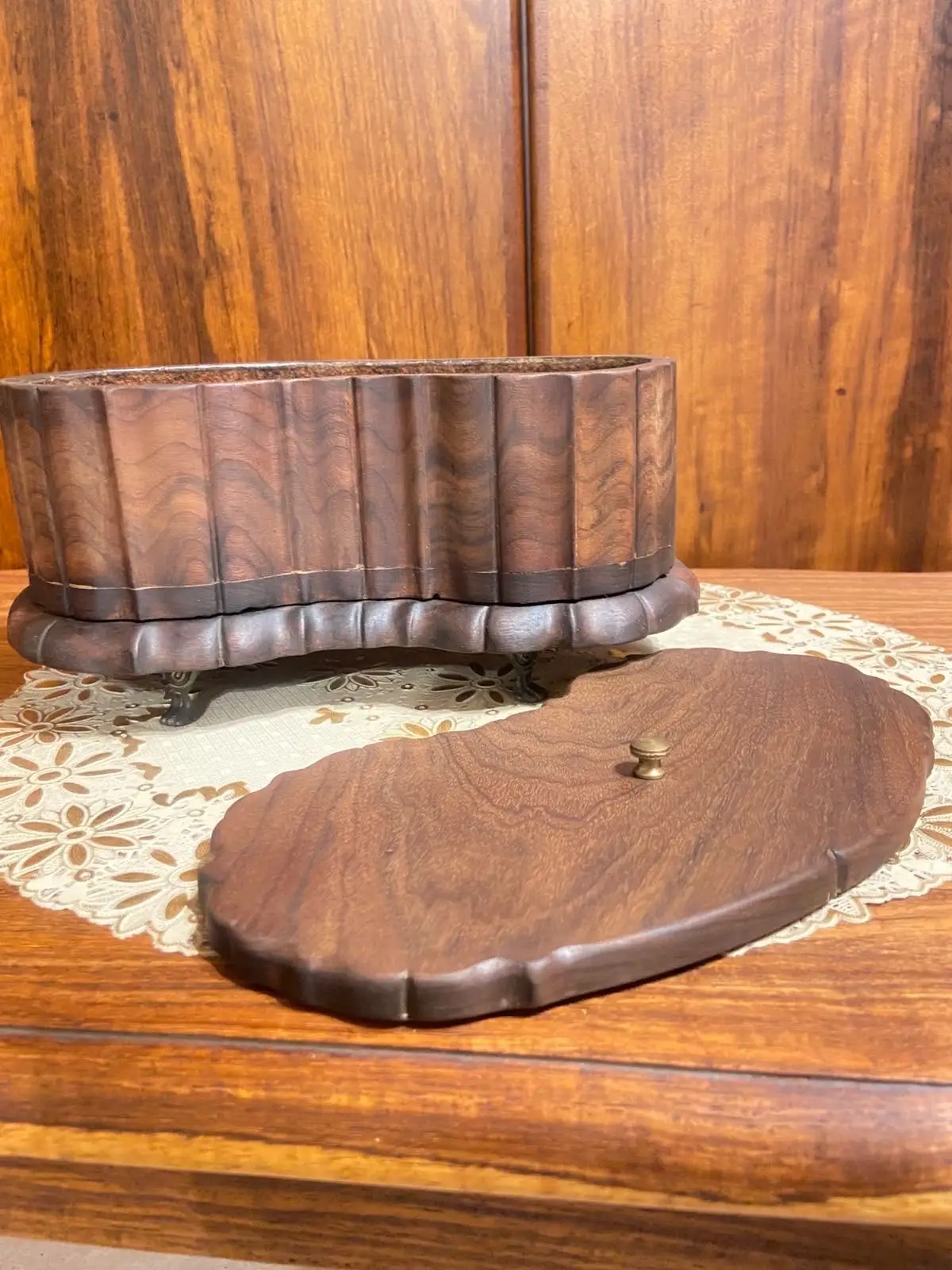 Vintage Wooden Keepsake Box with Lid
