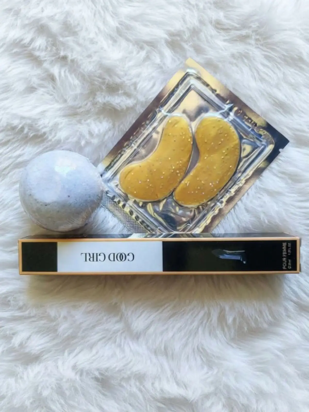 Self-Care Bundle with Fragrance Eye Masks and Bath Bomb