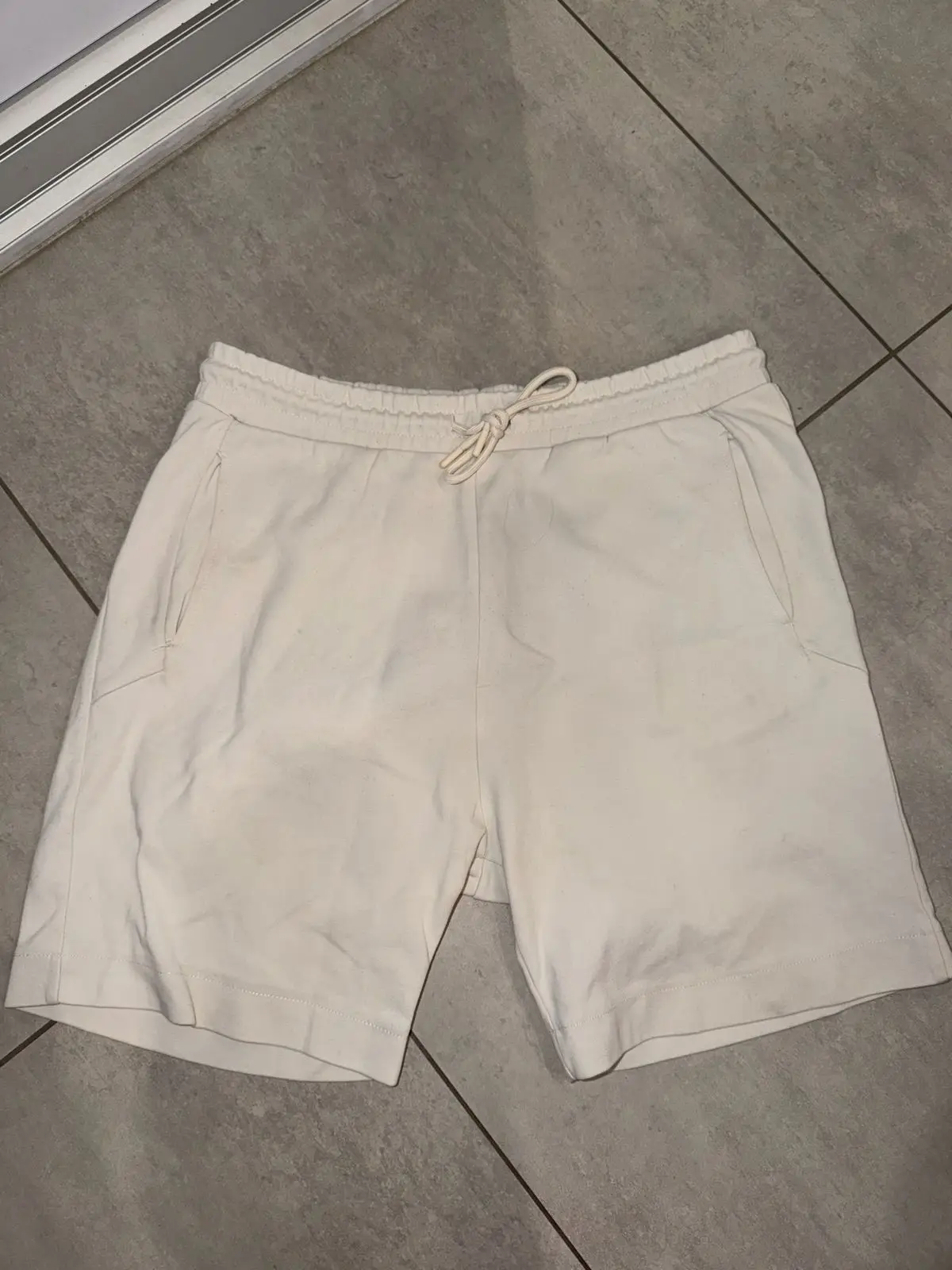 Zara Cream Shorts XL