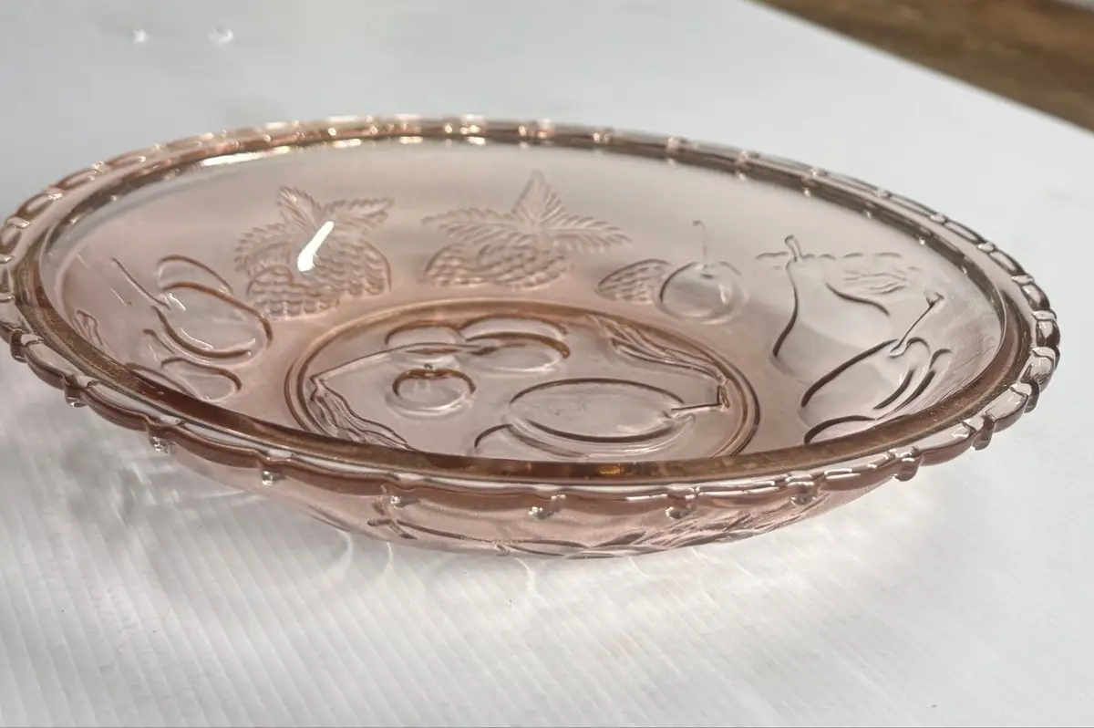 Vintage Pink Depression Glass Fruit Bowl