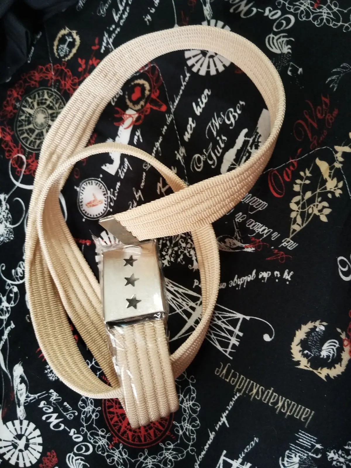 Cream Belt with Star Buckle