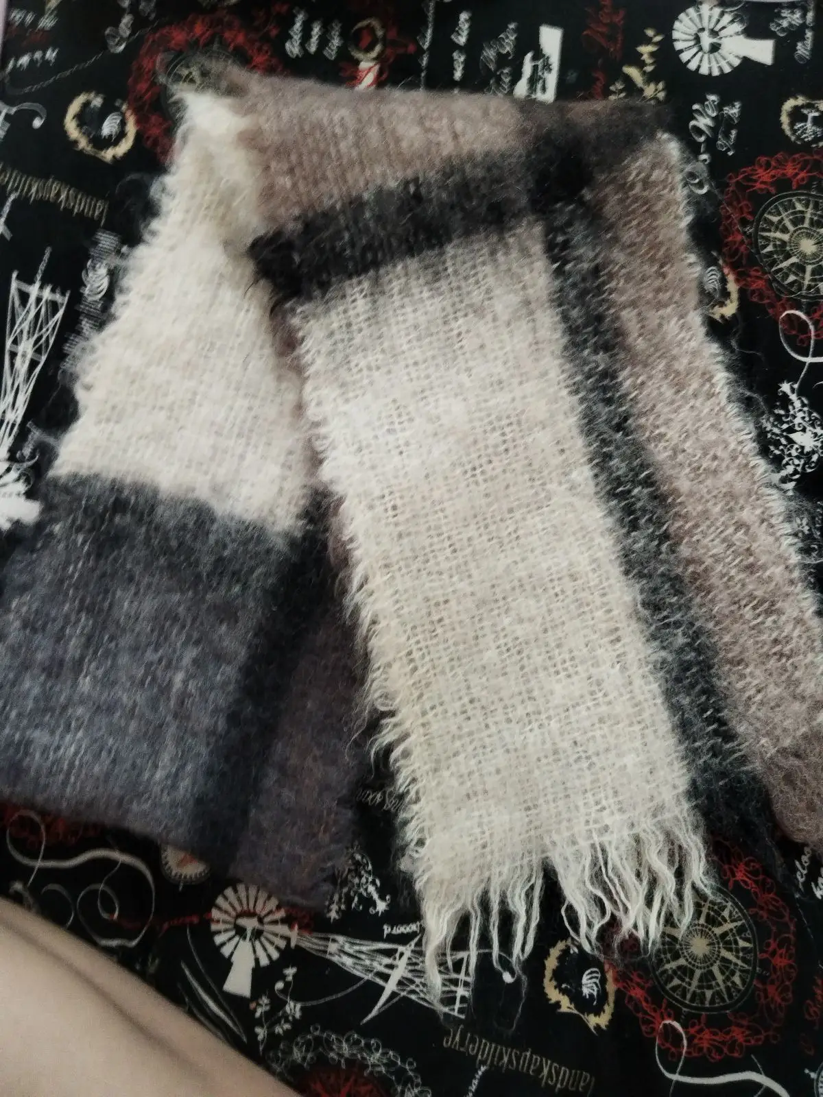 Fuzzy Plaid Pattern Scarf with Fringe
