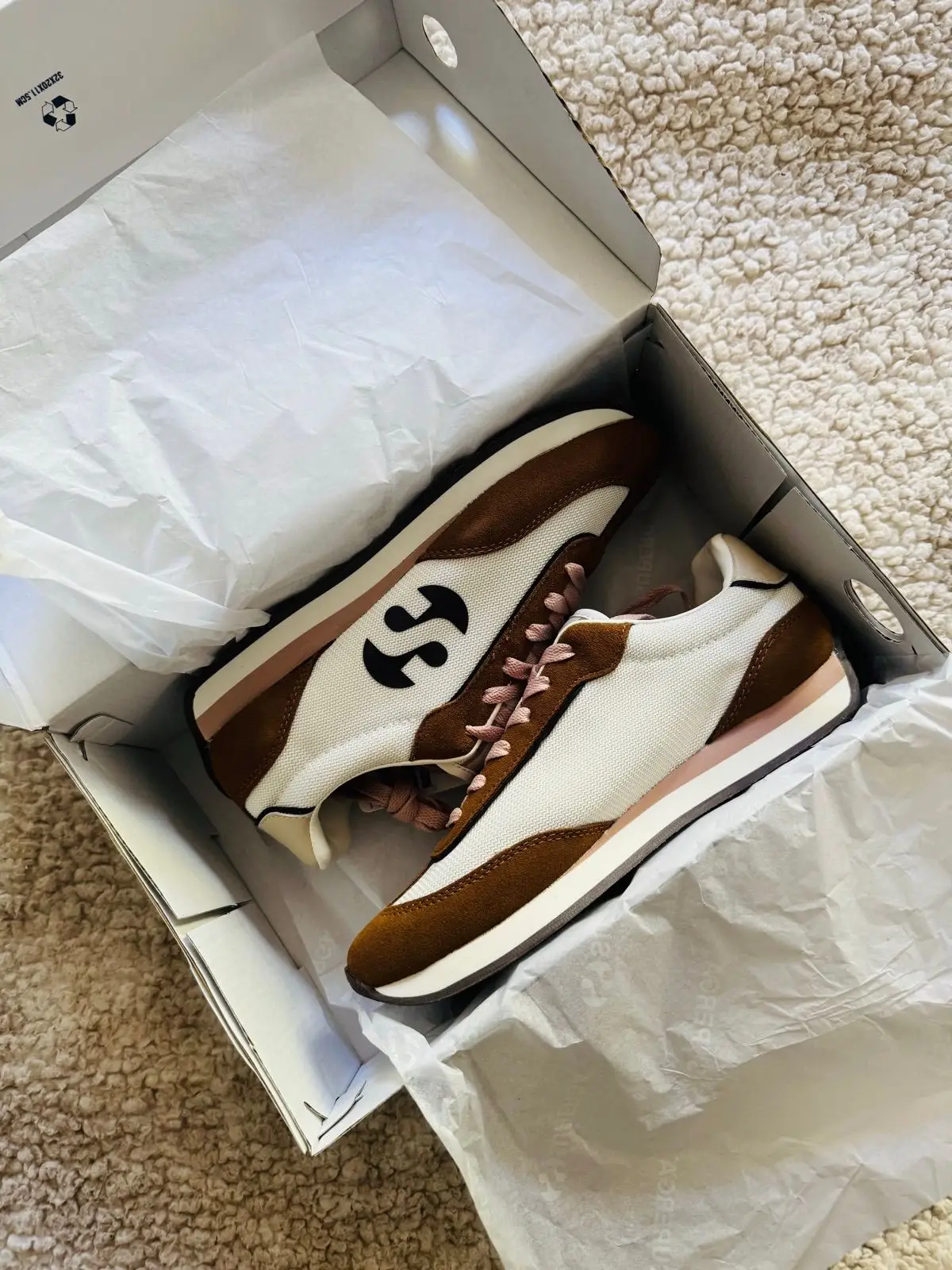 Superga Luna Jogger Sneakers Beige Choc Pink Size 5.5